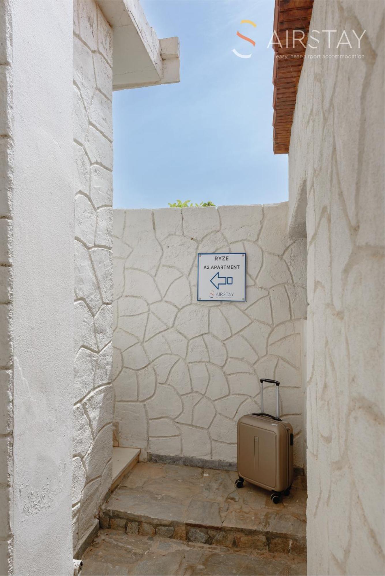 Ryze Apartments Airport By Airstay Αρτέμιδα Εξωτερικό φωτογραφία